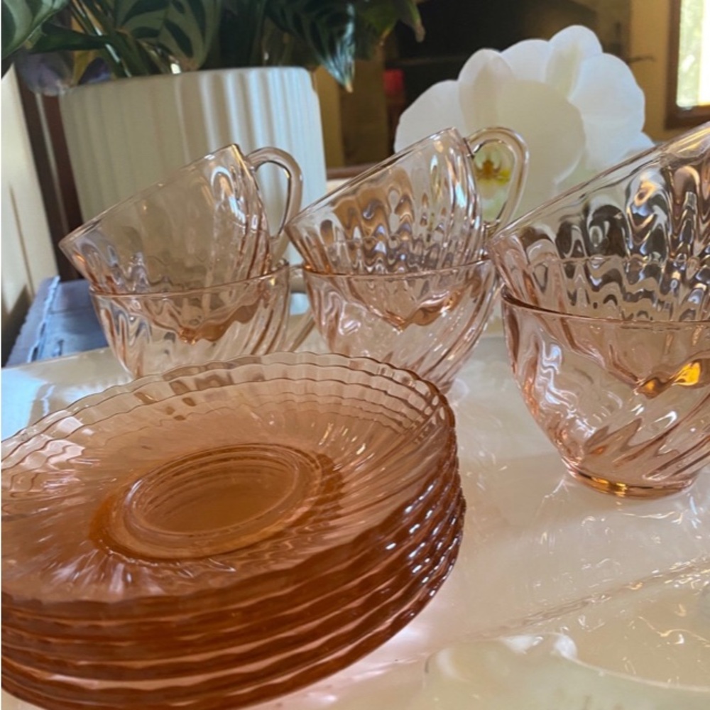 Vintage Arcoroc France Pink Swirl Rosaline Glass Cups & Saucers Set of 6